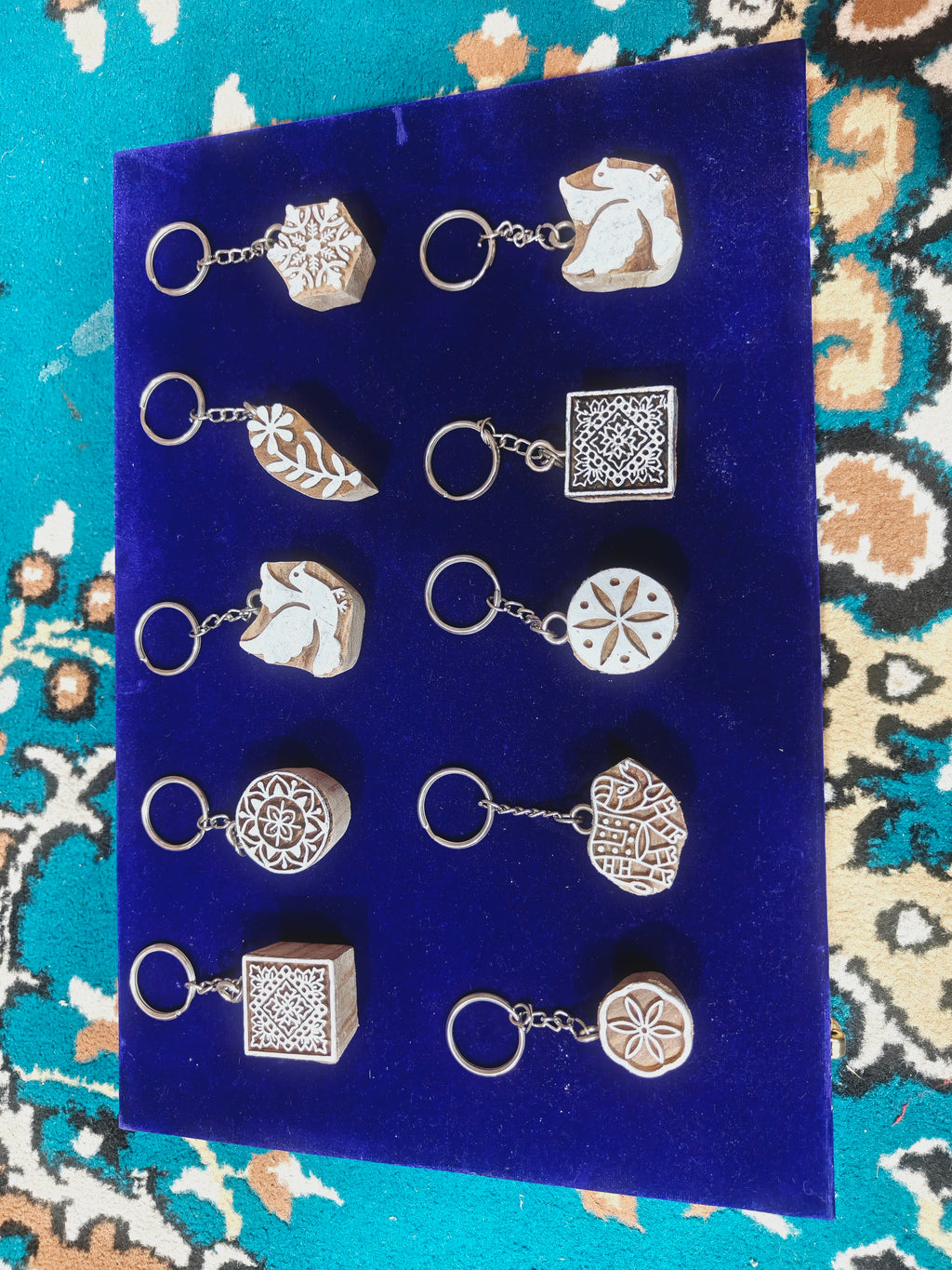 Set of 10 wooden keychain mix